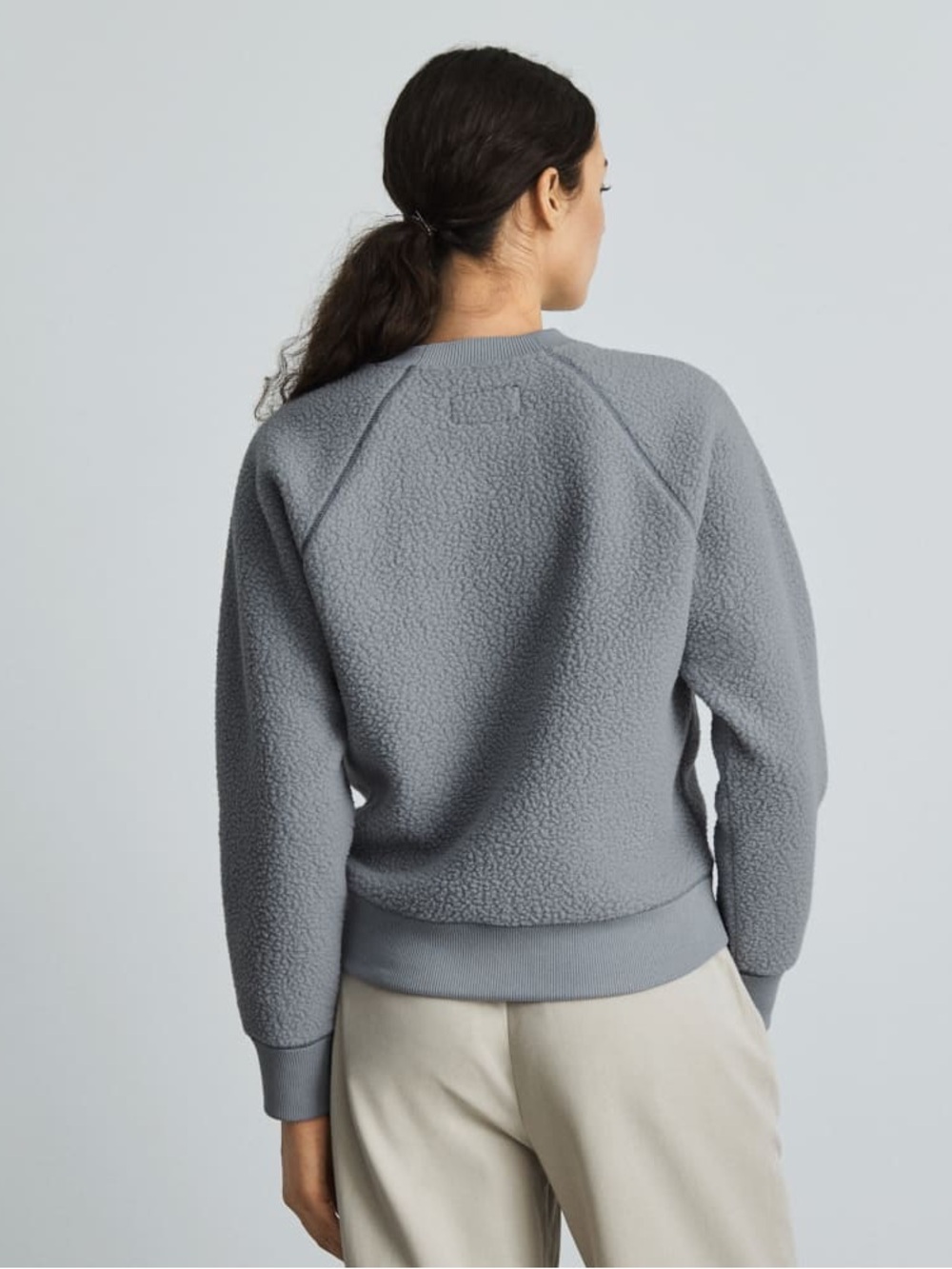 Everlane The Renew Fleece Raglan Light Blue Crew Neck Sweatshirt Size XS - Picture 2 of 11